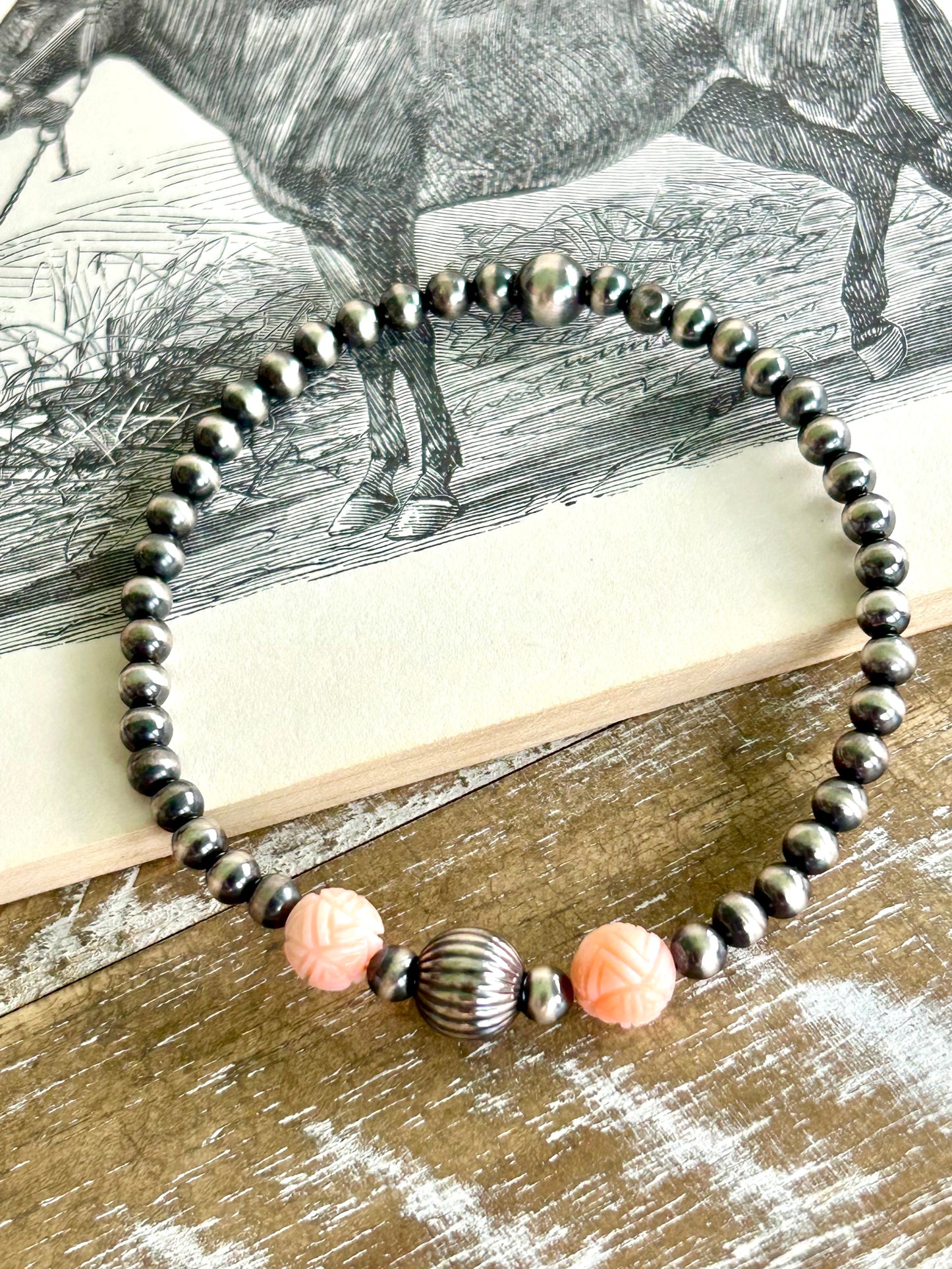 Vintage Conch & Sterling Silver Stretch Bracelet