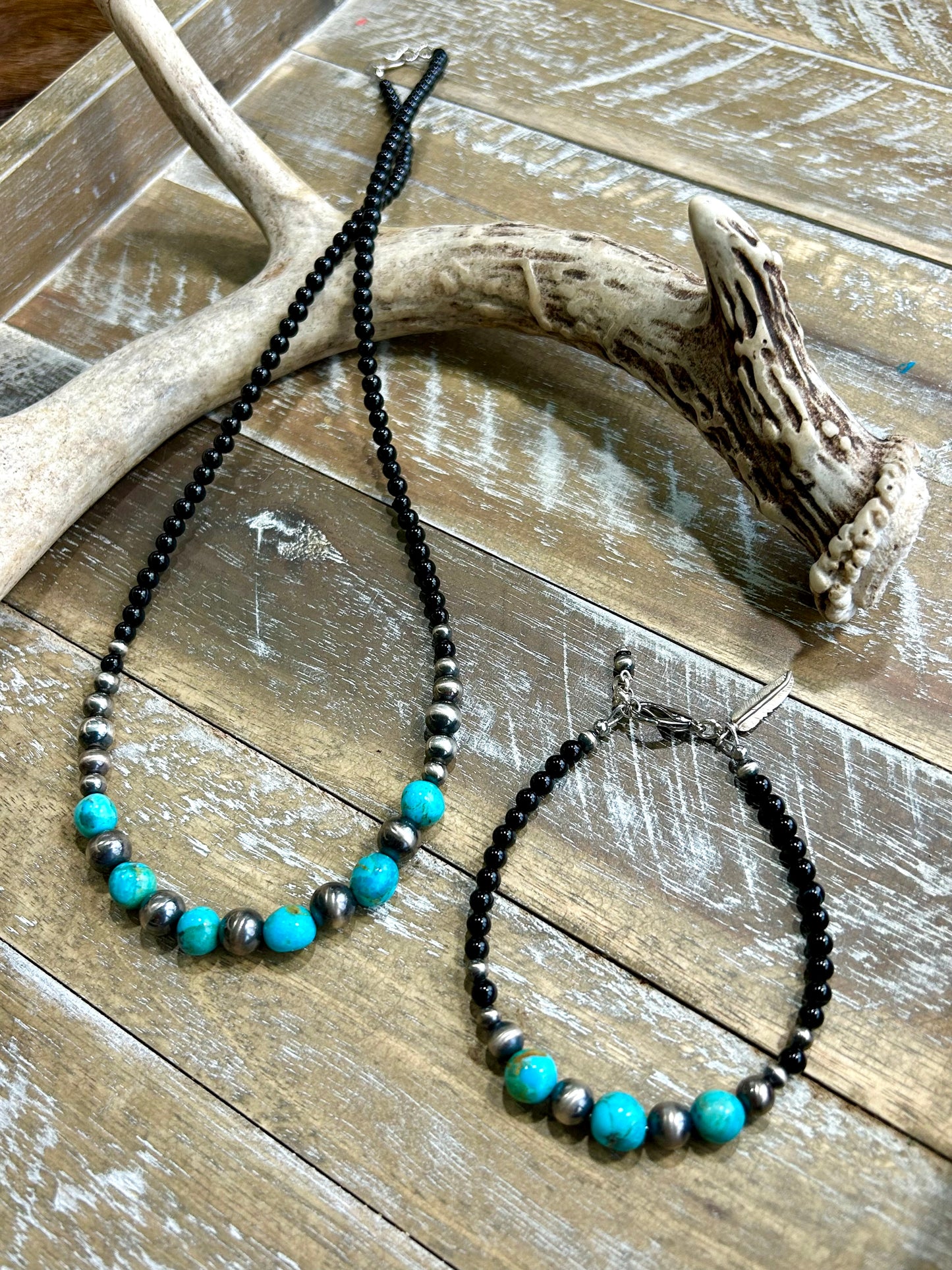 7.5 inch | Saddle Ready Feather Bracelet