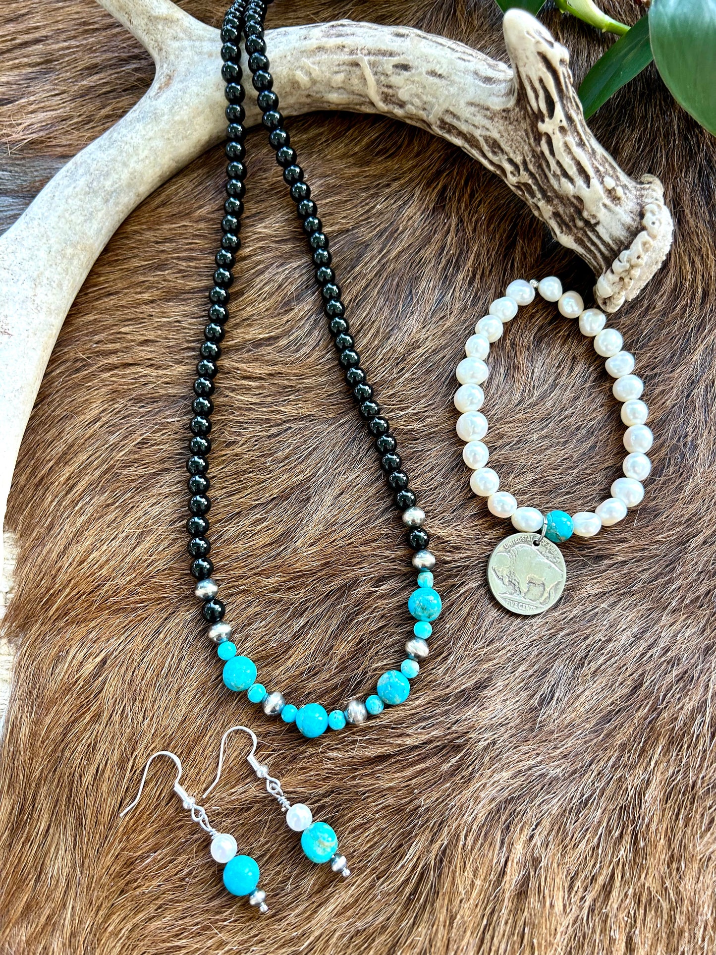 Prairie Pearl Buffalo Bracelet